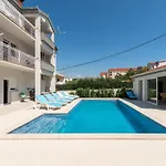 Maestral 1 Apartman *