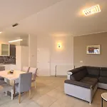 Apartman Maestral 1 *