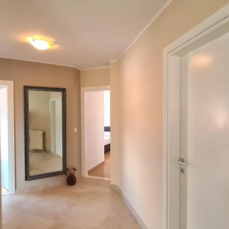 Apartman Maestral 1 Апартаменти Спліт