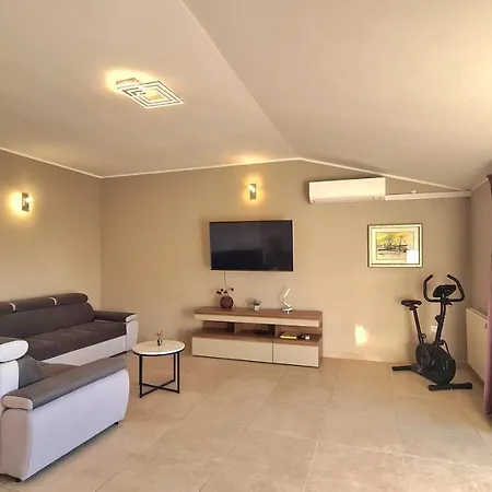 Apartman Maestral 1 アパート